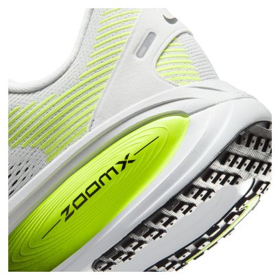 Nike Vomero 18 Running Shoes, White/Green, Men's