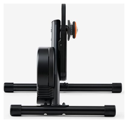 Entrenador conectado Van Rysel D500 con Zwift Cog y Click Black