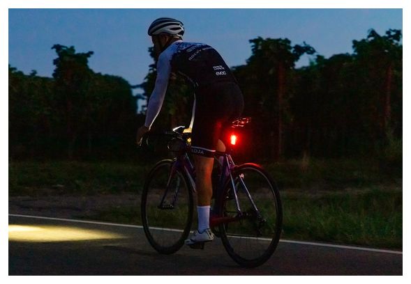 Luz trasera Sigma Blaze negra