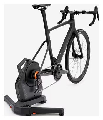 Home trainer Aangesloten Van Rysel RCR met Zwift Tandwiel en Click Zwart