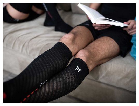 Compressport Full Socks Recovery Schwarzes Paar Recovery Socken