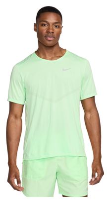 Camiseta de manga corta Nike Rise 365 Verde para hombre