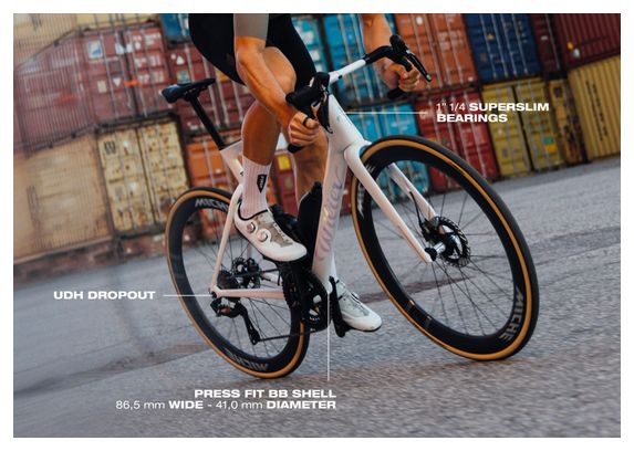 Wilier Triestina Filante SLR ID2 Miche Kleos 50 Bici da Strada Shimano Dura-Ace Di2 12S 700 mm Bianco Puro 2026