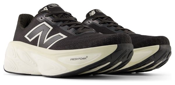 New Balance Fresh Foam X More v5 Hardloopschoenen Zwart/Wit Heren