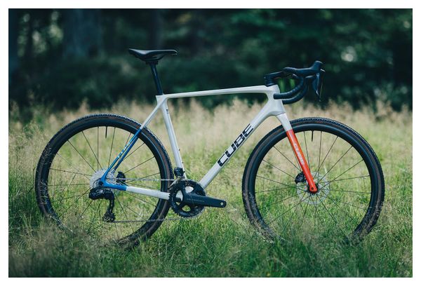 Bicicleta de ciclocross Cube Cross Race C:62 SLX Shimano Ultegra Di2/GRX Di2 12S 700 mm Teamline Pearl White 2026