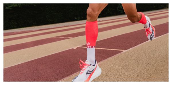 Chaussettes Compressport Full Socks Oxygen Rouge