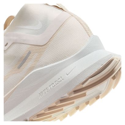 Zapatillas de Trail Running Nike <strong>React Pegasus Trail 4 GTX Rosa</strong> Blanco