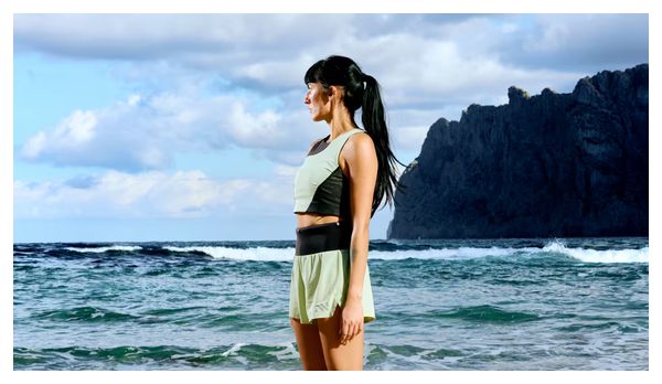 Crop top NNormal Trail verde para mujer