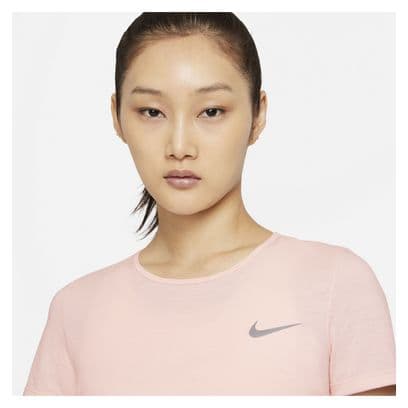 Maillot Manches Courtes Femme Nike Dri-Fit Run Division Rose