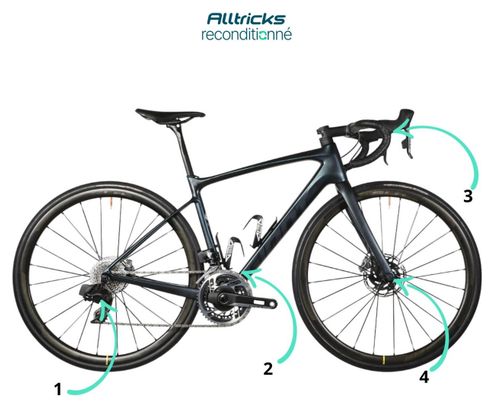 Produit Reconditionné - Vélo de Route Giant Defy Advanced Pro 0 Sram Red eTap AXS 2x12V Gris Brillant 2022 S