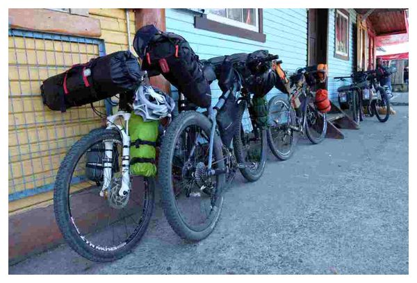 Blackburn Sacoche de Selle Outpost 11L pour Tige de Selle Standard