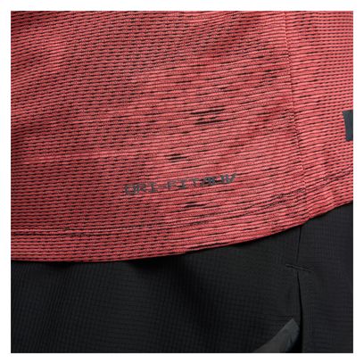 Maillot manches courtes Nike Dri-Fit ADV Run Division Techknit Rouge