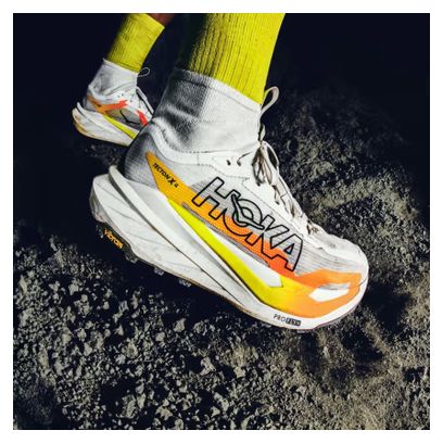 Chaussures Trail Hoka Tecton X 4 Blanc/Orange Femme