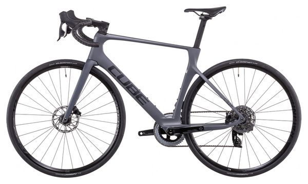 Cube Agree C:62 Pro Bici da strada Sram Rival eTap AXS 12V 700 mm Grigio Carbonio 2022