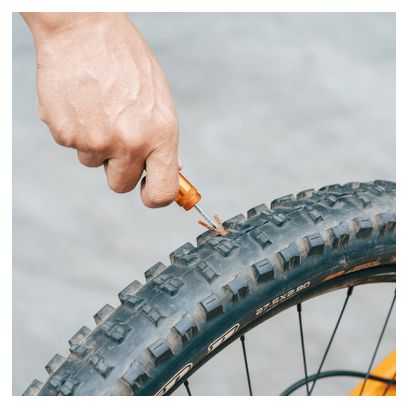Tubeless Repair Kit + Schlagbolzen Co2 Granite Design Suture Aero Orange