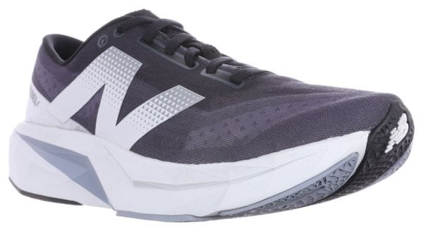 New Balance FuelCell Rebel v4 Hardloopschoenen Zwart/Wit Heren