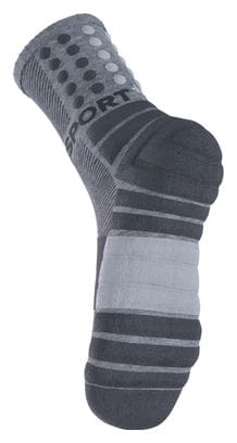 Par de calcetines Compressport Shock Absorb gris