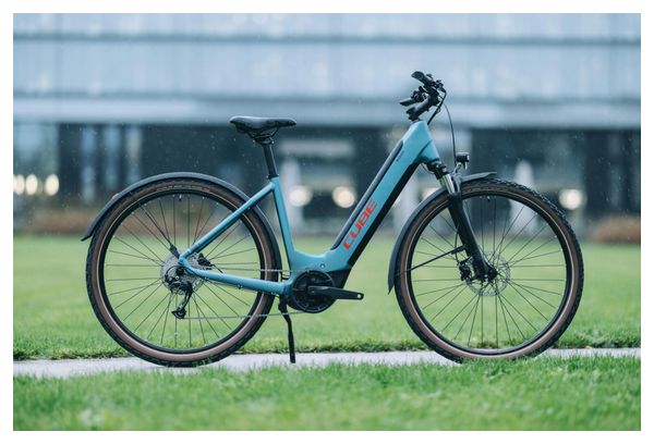 Cube Nuride Hybrid Performance 500 Allroad Bicicleta eléctrica híbrida de fácil acceso Shimano Alivio 9S 500 Wh 29'' Metal Azul 2023
