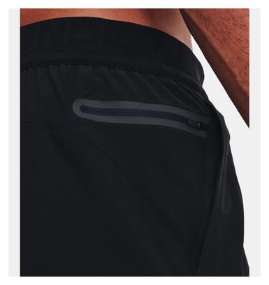 Pantaloncini Under Armour Peak Woven Nero Uomo