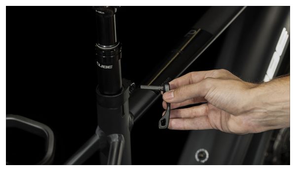 Cube Touring Hybrid Pro 500 Elektro-Hybrid-Fahrrad Shimano Deore 11S 500 Wh 700 mm Schwarz