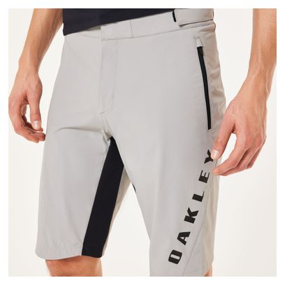 Oakley Free Ride Skin Shorts Grigio
