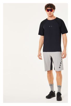 Oakley Free Ride Skin Shorts Grigio