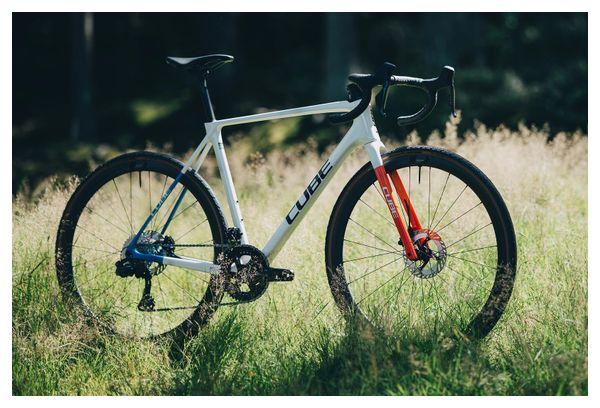 Cube Cross Race C:68X TE Bicicletta da ciclocross Shimano Ultegra Di2/GRX Di2 12S 700 mm Teamline Bianco perla 2026