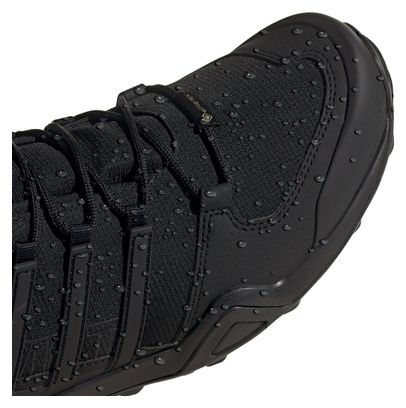 Wanderschuhe adidas Terrex Swift R2 Mid GTX Schwarz Mann