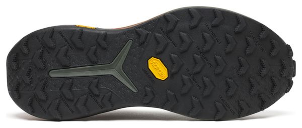 Zapatillas de trail Saucony Xodus Ultra 4 Negro/Naranja para hombre