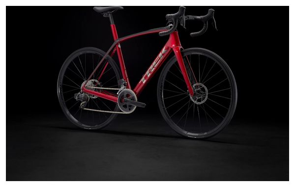 Trek Domane SL 6 eTap 2022 Road Bike Crimson Red / Black