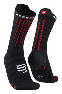 Par de calcetines Compressport Aero Negro / Rojo