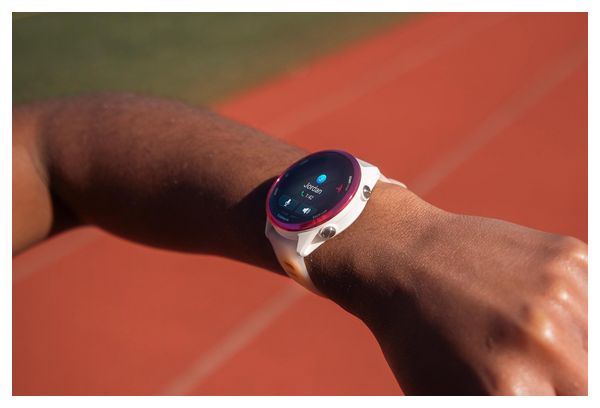 Garmin Forerunner 570 GPS Horloge - 42 mm Roze Aluminium Beige