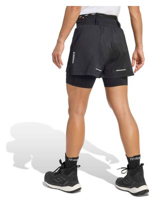 Pantalones cortos 2 en 1 adidas Terrex Xploric negros para mujer