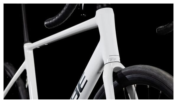 Cube Attain SLX Rennrad Shimano 105 12S 700 mm Baumwolle Weiß Grau 2025 ...