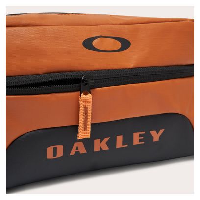 Bolsa de aseo Oakley <p> <strong>Roadsurfer</strong></p>3L Marrón