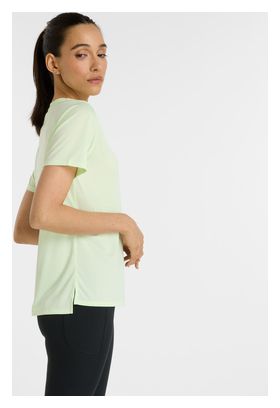 New Balance Sport Essentials Women's Green short sleeve jersey