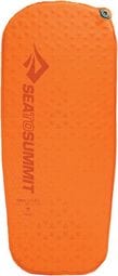 Colchón autoinflable grande de color naranja ultraligero Sea To Summit