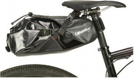 Saddle bag with harness sacoche étache de selle avec harnais