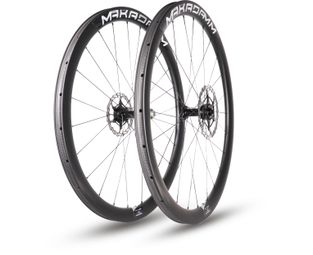 Paire de roues carbone route – MaKadamm stark u40 disc premium à pneus – 1337gr la paire – centerlock – axe 12x100 | 12x142