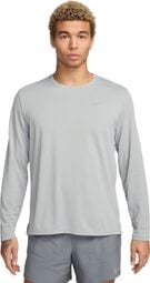 Maglia a maniche lunghe Nike Miler UV Grigio Uomo