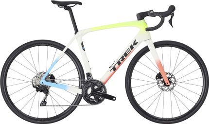 Trek Domane SL 5 Shimano 105 12V 700mm Multicolor Road Bike Gen. 4