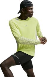 Maglietta da corsa Nike Stride gialla da uomo
