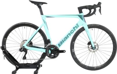 Produit Reconditionné · Vélo de route BIANCHI Oltre Race 105 Di2 2024 · Bon état