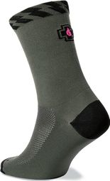 Paire de Chaussettes Muc-Off Technical Riders Vert Kaki