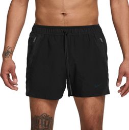 Heren Nike Run 5in Zwart Kort