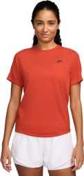 Nike Trail Vrouwen Trui Met Korte Mouwen Rood