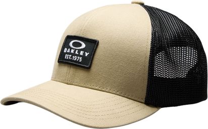Oakley Patch Trucker Cap in Beige