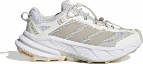 Zapatillas de senderismo adidas Terrex Freehiker SL GTX blancas para mujer