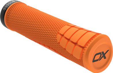 Ein Paar SQlab 7OX Pro 2.0-Griffe in Orange