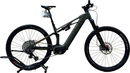 produit reconditionné . Cube Stereo Hybrid ONE44 HPC TM 800 Sram GX AXS 2025 . VTT électrique . Cube . très bon état